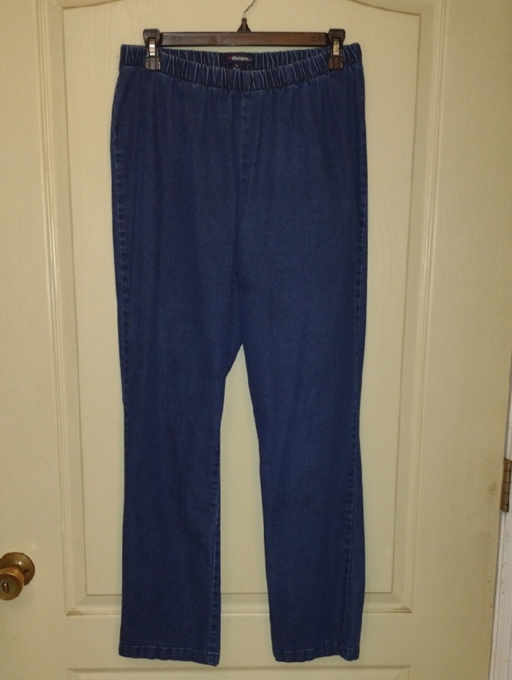 Denim 24/7 Women's Straight Leg Jeans - Dark Blue